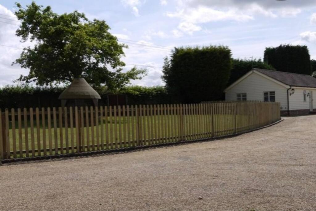 The Oaks, Luxury 2 Bedroom Cottage In A Peaceful Location Haughley 外观 照片