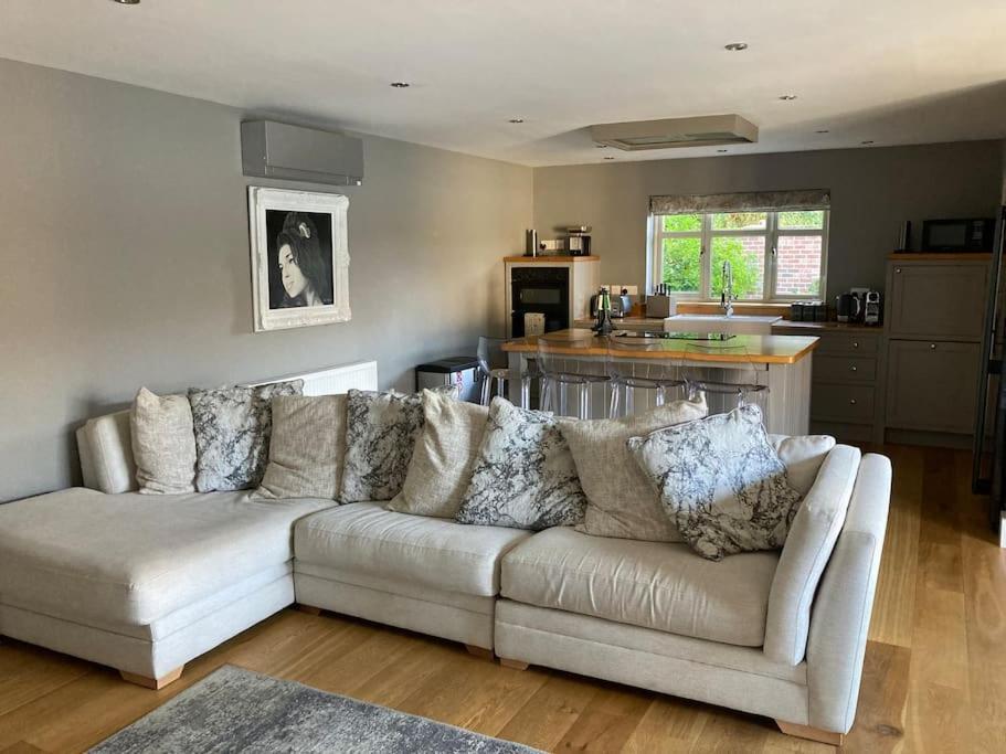 The Oaks, Luxury 2 Bedroom Cottage In A Peaceful Location Haughley 外观 照片